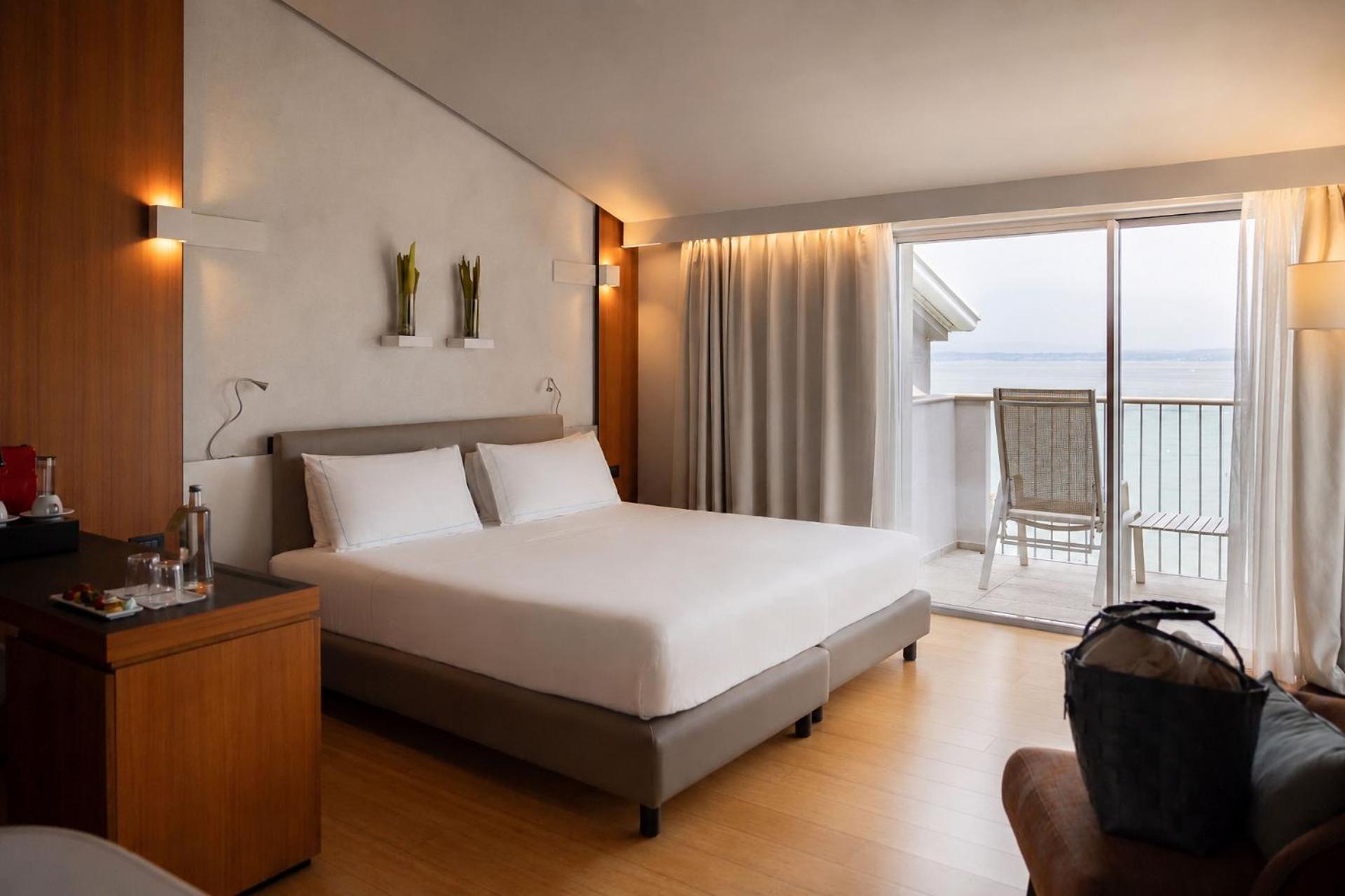 Wellness Junior Suite Lake View Spa Access